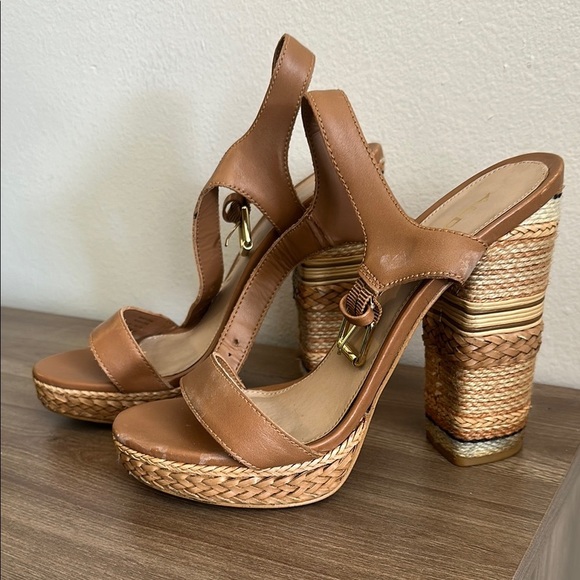 Brown tan wicker woven platform pumps - Picture 1 of 5